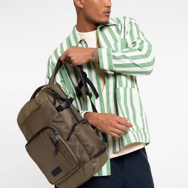 Tecum S CNNCT Sand Eastpak Backpacks 662J150